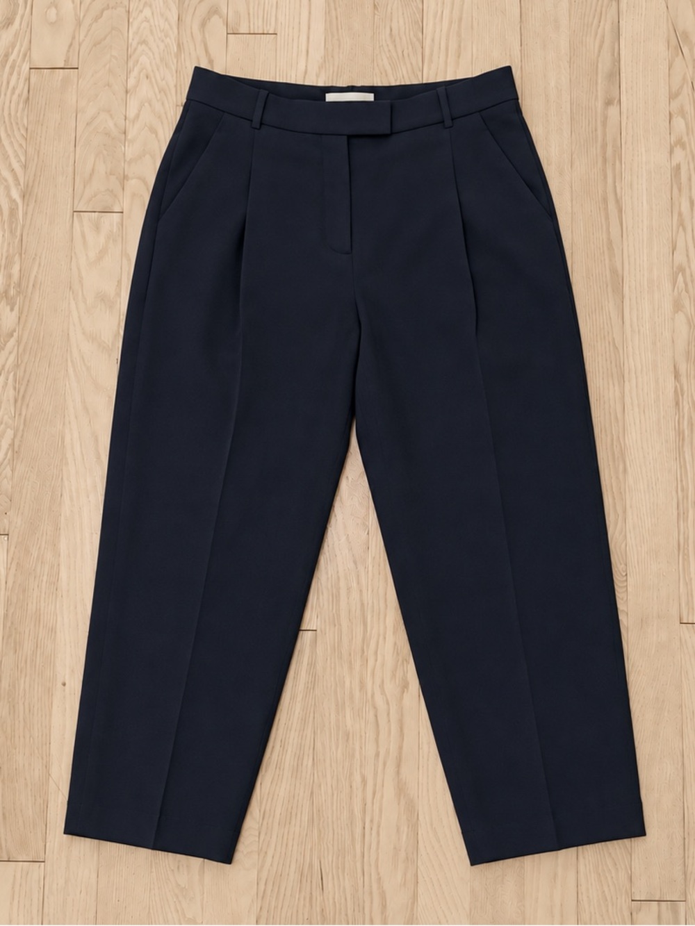 Abercrombie Low Rise Taper Ankle Pants Black Pleated Trousers 8 Short 29S